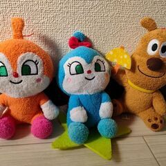 ぬいぐるみ3つ