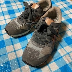 オニツカタイガー　スニーカー