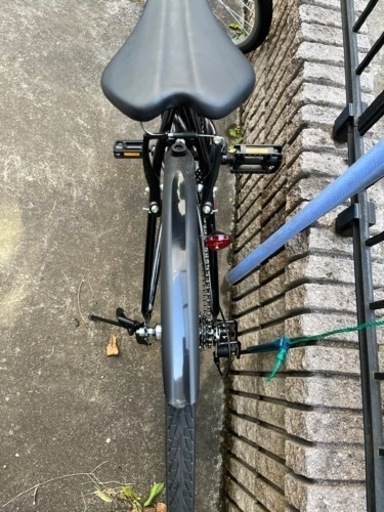 クロスバイク　SPEAR(スぺア) 自転車 タイヤサイズ700C フェンダー付 LEDライト&ケーブルロックセット 6速シフター SP