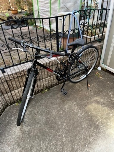 クロスバイク　SPEAR(スぺア) 自転車 タイヤサイズ700C フェンダー付 LEDライト&ケーブルロックセット 6速シフター SPC-70063…