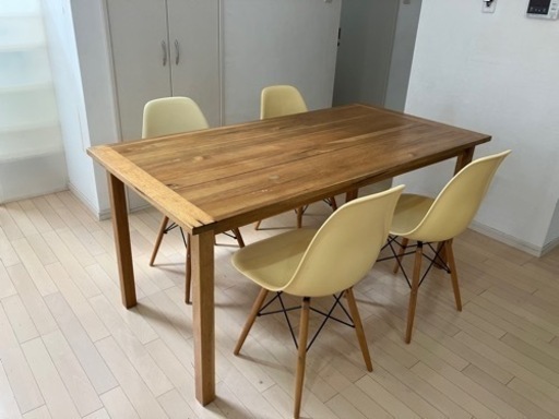 MIX ダイニングテーブル　イームズチェア　セット
