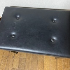 ピアノ椅子