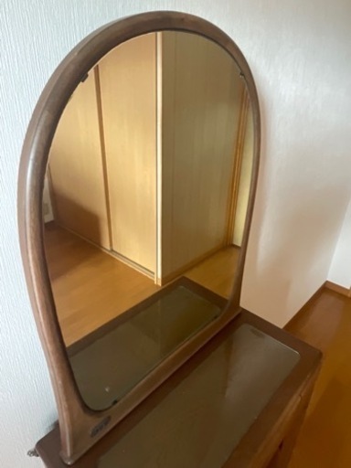 ドレッサー　メイク　鏡