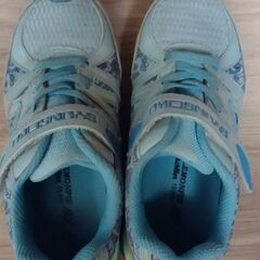 瞬足19.0cm　水色の画像