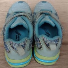 瞬足19.0cm　水色の画像