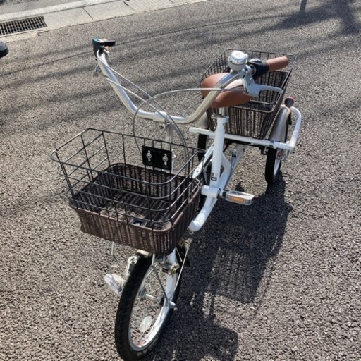三輪自転車　