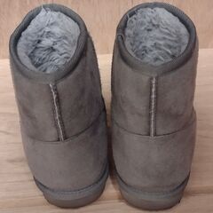 ユニクロ　ボアブーツ　サイズＳ（22cm）の画像