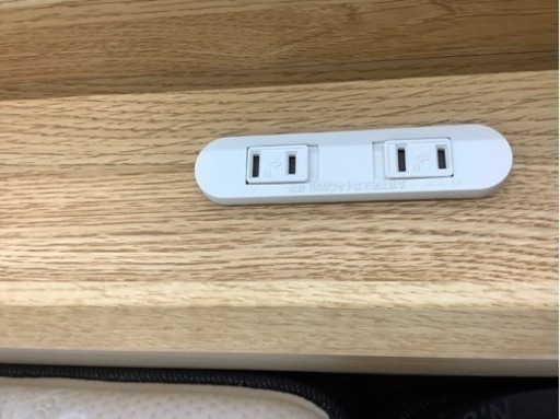 ニトリのクイーンベッドのご紹介です