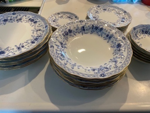鳴海　NARUMI BONE CHINA 食器セット　29枚