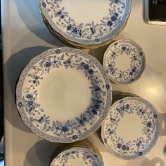 鳴海　NARUMI BONE CHINA 食器セット　29枚