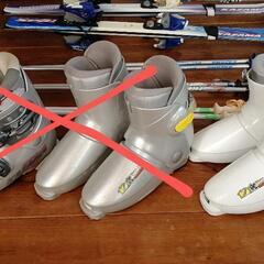 （交渉中←残り僅かです！）子供用中古スキーセット（スキー板3本、ブーツ1足、ストック2ペアより各1ご選択ください）の画像