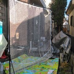 野球の携帯用ティーバッテイング用ネット