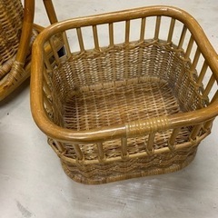 値下　中古藤製品5点セット　キャスター付もの画像