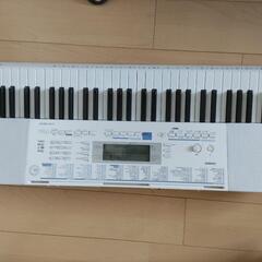キーボード　CASIO LK-222 光ナビゲーション61鍵盤