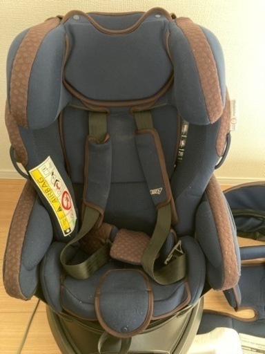 アップリカ　チャイルドシート　フラディアグロウISOFIX360°セーフティー