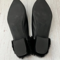 ファー付きミュールの画像