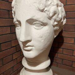 石膏像・彫刻やデッサンやられる方いかがでしょうか？