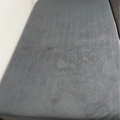 ニトリ　セミダブル　ベッド　足つき