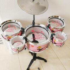 SNOOPYのドラムセット