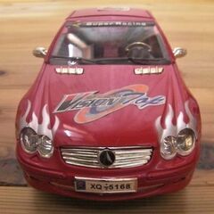 モデルカー/ツーリングカー「V-TOP RR」ヘッドライトとテールランプを点滅しミステリーアクションで走るルーフを格納すると両側ドアが開くの画像