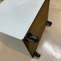 中古　キャスター付　大型収納ボックスの画像