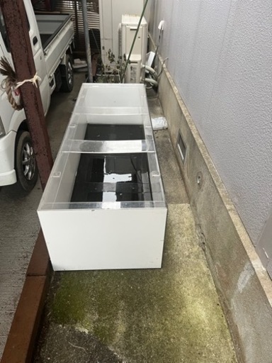 アクリル水槽