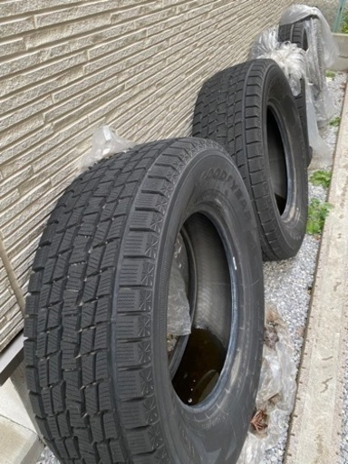 スタッドレスタイヤ　プラド使用　「265/65R 17 1120」