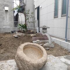 水鉢、つくばい(和風のお庭に）（メダカ飼育に）※おそらく100k...