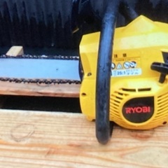 エンジンチェンソー　RYOBI