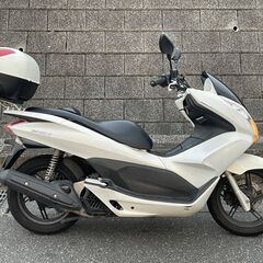 【売約済み】PCX JF28　令和8年自賠責つき　後部箱＆グリッ...