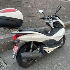【売約済み】PCX JF28　令和8年自賠責つき　後部箱＆グリップヒーターの画像