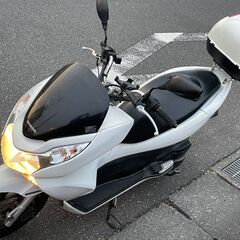 【売約済み】PCX JF28　令和8年自賠責つき　後部箱＆グリップヒーターの画像