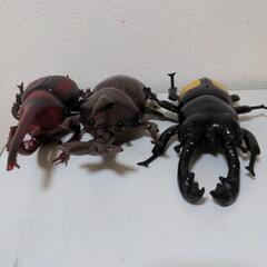 カブトムシのぬいぐるみ3点