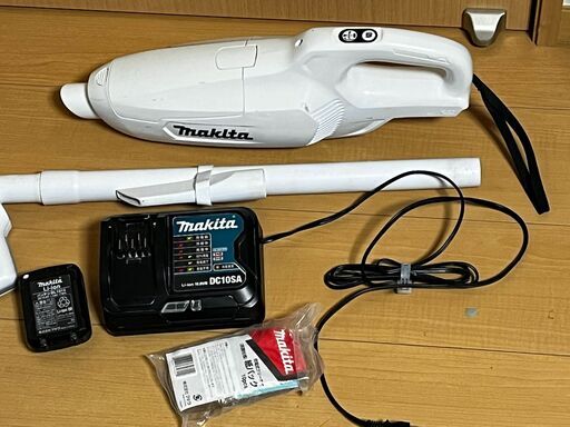 マキタ 充電式クリーナ　CL107FDSHW（1.5Ah