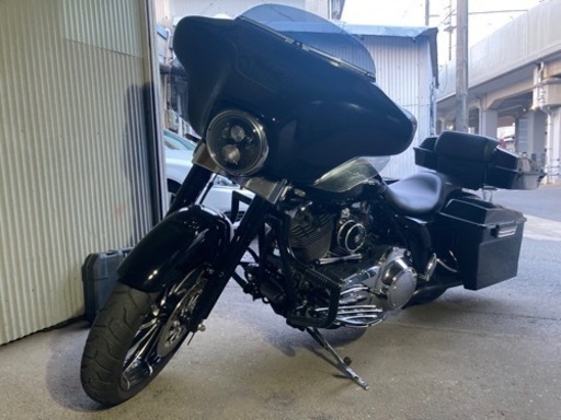 ハーレー　ストリートグライド　FLHX