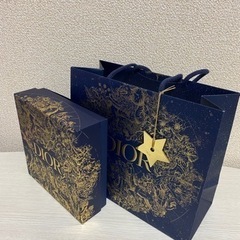Dior限定ショッパー　スターチャーム　箱の画像