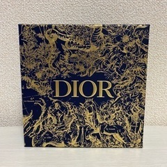 Dior限定ショッパー　スターチャーム　箱の画像