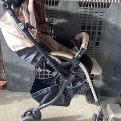 アプリカベビーカーの画像