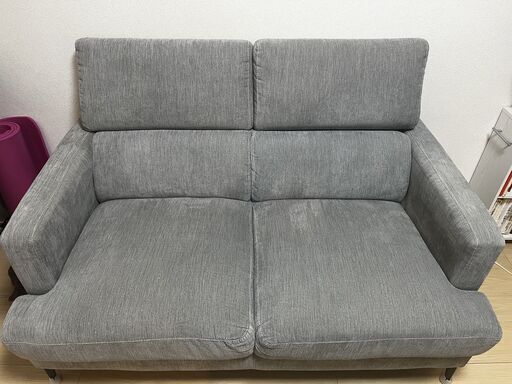 ニトリ　サザーラ 　2人用布張りソファ