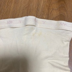 シャルレタイツと普通のタイツの画像