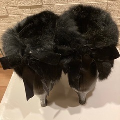 Marie femme 23.5cm ショートブーツ　黒　ファーの画像