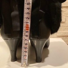 Marie femme 23.5cm ショートブーツ　黒　ファーの画像