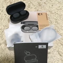 Bluetooth earphone 他出品多数有の画像