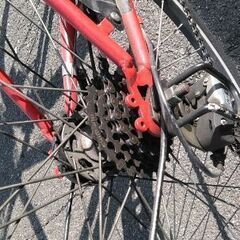 27インチ 自転車 6段変速 赤の画像
