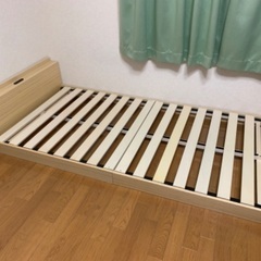 棚付きベッドフレーム　100×200cm