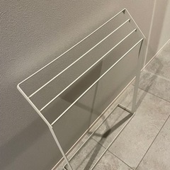 スリムタイプのタオルスタンドの画像