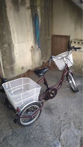 電動アシスト三輪車