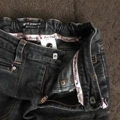 150 ポンポネット　ブラックデニム　ジーパン　長ズボンの画像