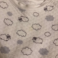 UNIQLO 90 パジャマ　キルトの画像