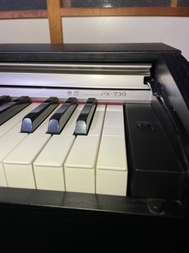 CASIO  Privia PX-730 (椅子、ペダル付き) 88鍵 ブラックウッド調 【2009年製】